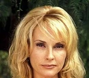 Elizabeth Barrington (Rebecca Staab)