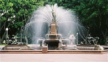 Archibald Fountain, Hyde Park