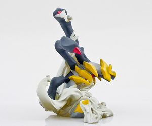 300px-Figura_de_Giratina_oeste.png