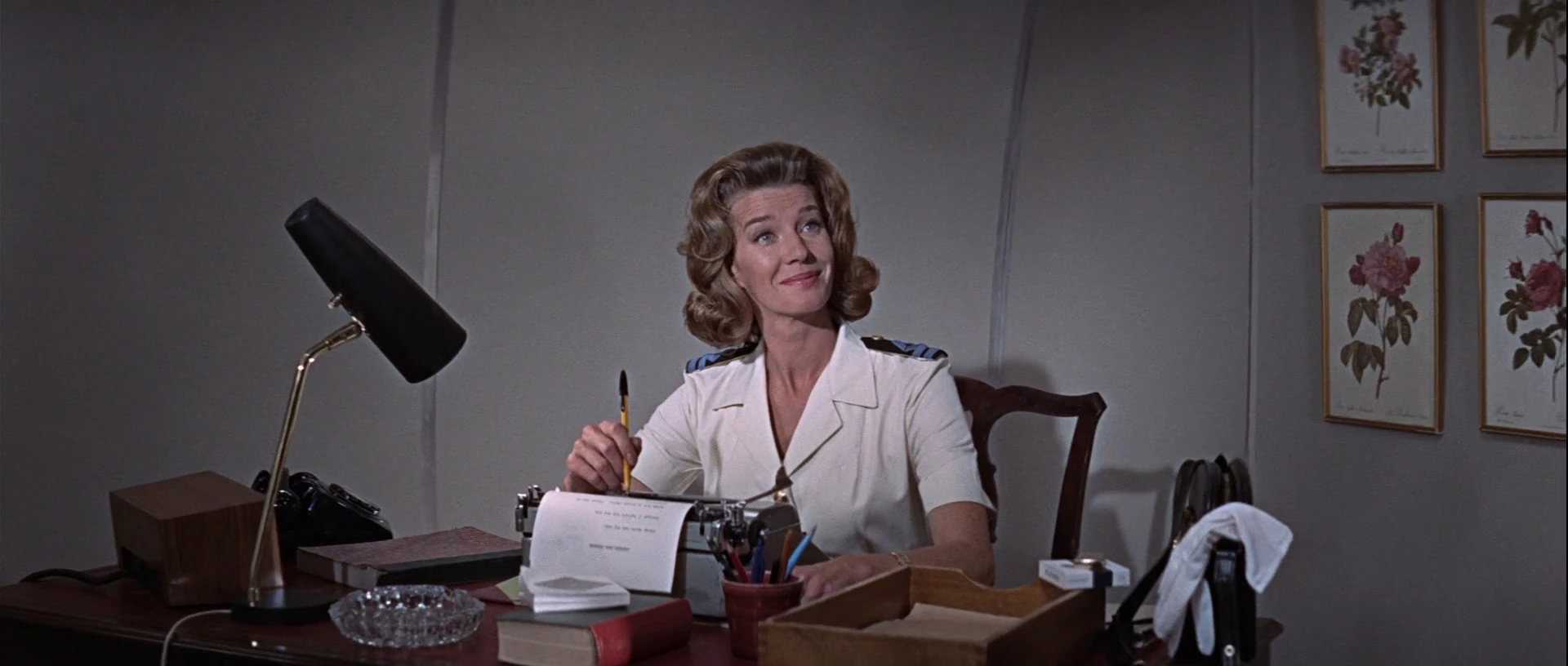 Image:Miss_Moneypenny_by_Lois_Maxwell.jpg