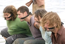 Kate, Hurley, Sawyer und Jack werden von den Anderen gefangen genommen. („Zusammen leben - Alleine sterben, Teil 1“)