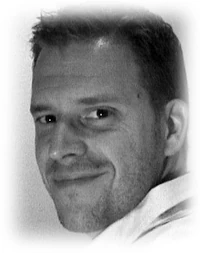 Matthias Hinze dubbed the voice of Tom Brennan