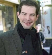 Jan Maxián dubs the voice of Charlie Pace on Nova
