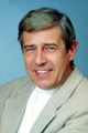 Zdeněk Maryška dubs the Czech voice of Bernard Nadler on AXN