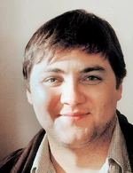 Bohdan Tůma dubs the voice of Hurley