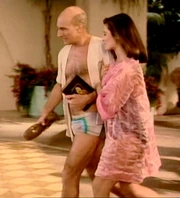 Vash a Jean-Luc Picard