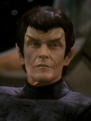 Senator Vreenak 2374 auf Deep Space 9