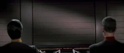 Der deaktivierte Bilschirm der USS Enterprise-E.
