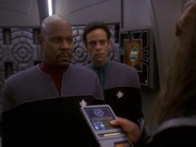 Gowron unterzeichnet das Khitomer-Abkommen