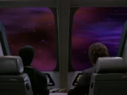 Worf und Garak entdecken die Invasionsflotte des Dominions im Nebel
