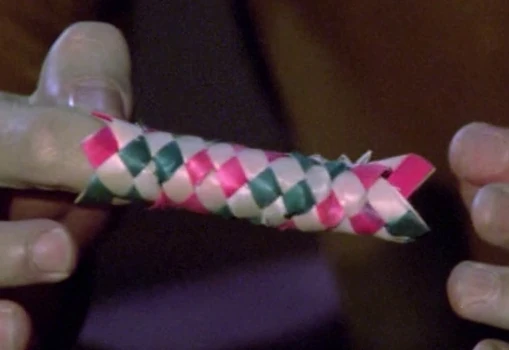 A Chinese finger puzzle
