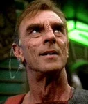 "Anjohl Tennan", Cardassien déguisé en Bajoran.