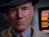 Picard in een Dixon Hill holo-roman.