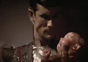 Sarek en zijn pasgeboren zoon, Spock