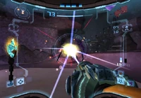 Samus battles a Warrior Ing with a Sunburst. Note the large blast radius.