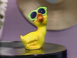 Rubber Duckie as a "celebrity veejay" on Shalom Sesame