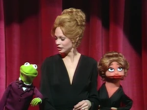 Juliet Prowse Muppet with Kermit and Juliet Prowse