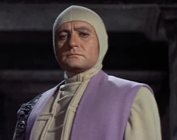 Paul Richards as Mendez