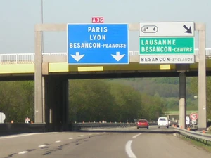 Au niveau de l'échangeur de Besançon-Saint-Claude