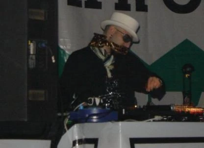 Gigi D'Agustember preforming live at a club