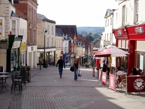 High Street in Stroud, Gloucestershire, South West England, Photo credit: Blisco