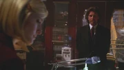 Lionel comes to visit Chloe about a story.