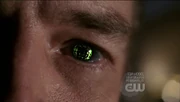 Brainiac downloads Dax-Ur's knowledge.