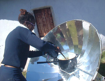 Parabolic solar cooker