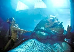 Jabba bliver kvalt af Leia.