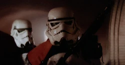 Felth searches the Mos Eisley cantina.