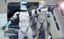 Tarisian, in clone armor, defending himself on Kamino.