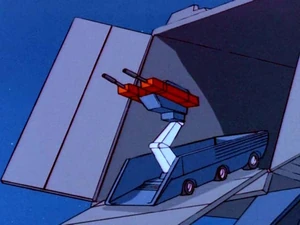 Combat Deck, the alternate mode of Optimus Prime's trailer, exists within Optimus Prime's trailer.  ...Wait, what?