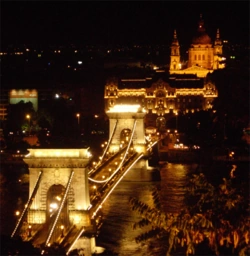 Szechenyi Hid (Chain Bridge)