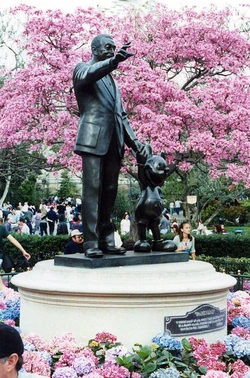 A statue of Walt Disney and Michey Mouse on Main Street at Disneyland, Anaheim, California.