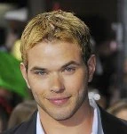 File:Gallery_main-kellan-lutz-new-moon-premiere-red-carpet-photos-11162009-01.jpg