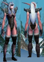 Night Elf female wearing the Black Mageweave set