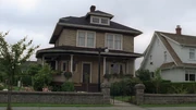 A house that appears in both this episode and in episodes of Millennium