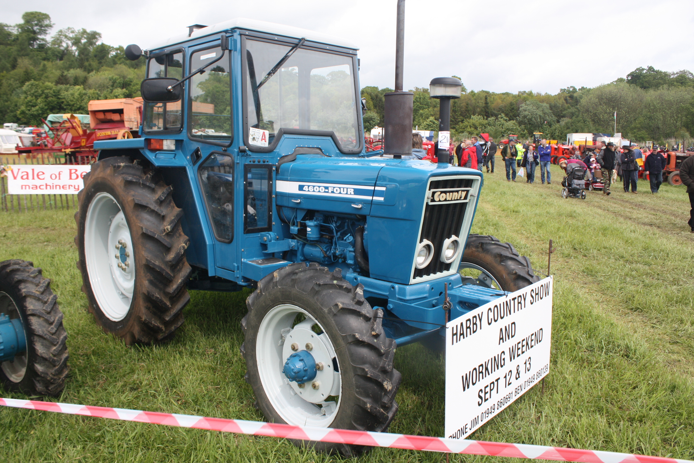 Ford 4600 tractor wikipedia #3
