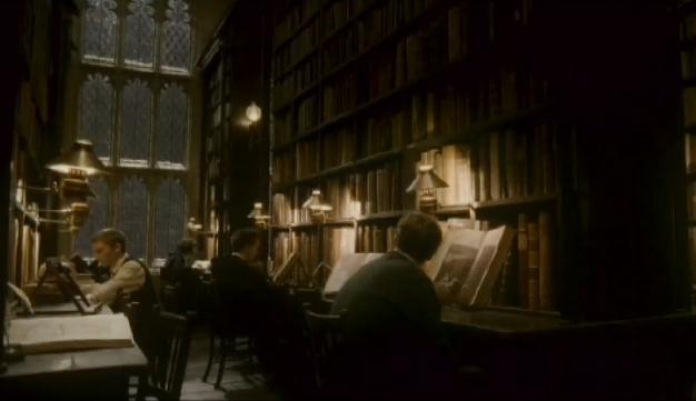 http://images2.wikia.nocookie.net/__cb20110327213405/harrypotter/ru/images/b/ba/LibraryHBP.jpg