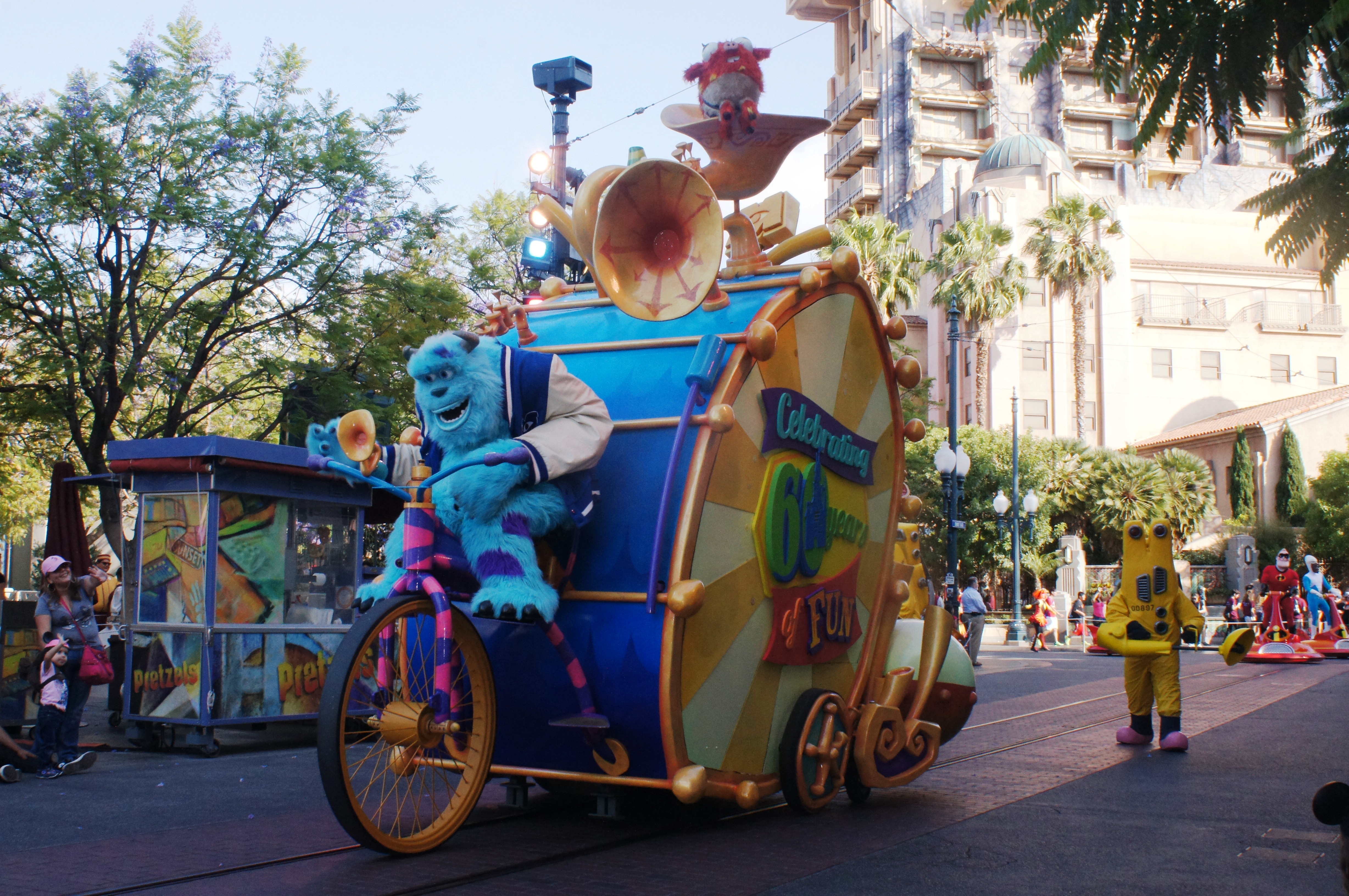 Pixar Play Parade - Disney Wiki