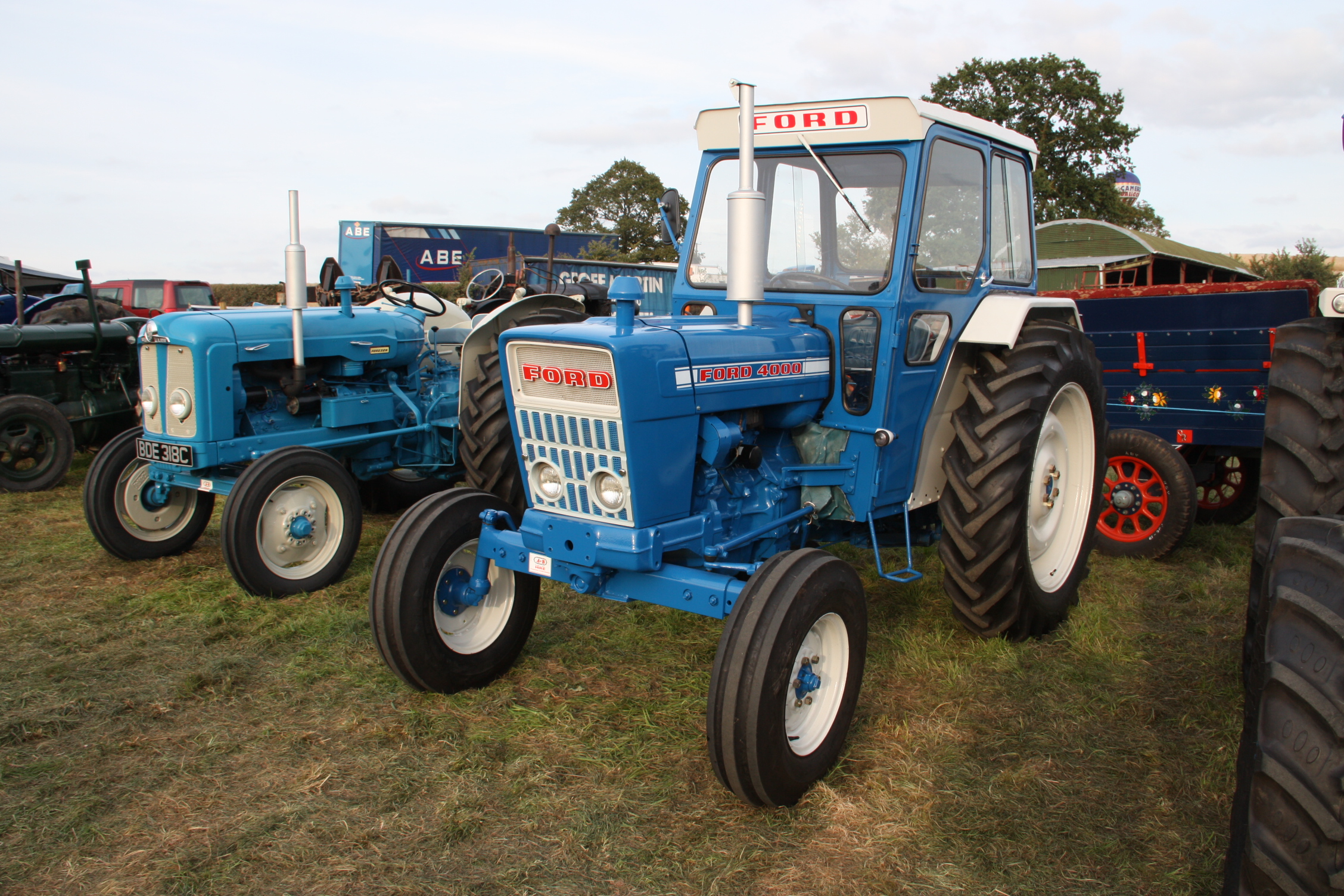 Toy 4000 ford tractors #2