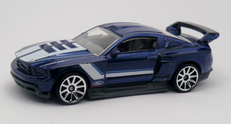 Hot wheels custom motors ford mustang #8