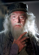 http://images2.wikia.nocookie.net/harrypotter/ru/images/thumb/8/82/ProfessorDumbledore.jpg/150px-ProfessorDumbledore.jpg