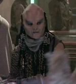 Nimbus III Inhabitant Bar patron - Humans with Altered Skull - Independent